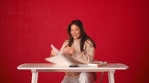 25 reactions | Recovery time giving Emma Raducanu a chance to brush back up on her maths.  燐 #HSBCTennis #emmaraducanu #tennis | HSBC Sport | Facebook