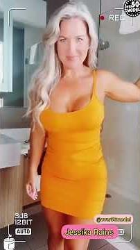 Jessika 💋 Natural Older Women Over 50 Mature Model 🍑 Bio & Fashion Tips