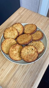 🍋 COOKIES AU CITRON 🍋 9 cookies / 124 kcal par cookie1 œuf🔸️30 ml d'huile de coco 🔸️40 g de noix de coco râpée🔸️30 g de miel🔸️ des zestes de citron🔸️ 100 g d'avoine 🔸️30 g de farine complète🔸️ pincée de sel🔸️1 cuillère à café de levure chimique#mmmeat #food #foodporn #cookie #citron #lemon #snack #collation #pertedepoids #miam #yummy #healthy #healthyfood #reequilibragealimentaire #nutrition #alimentation #dieteticienne | Les recettes saines et gourmandes de mmmEat