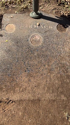 Cleaning A Headstone For Free 🫶🏼 #cemetery #headstonecleaning | Clean Girl thecleangirl