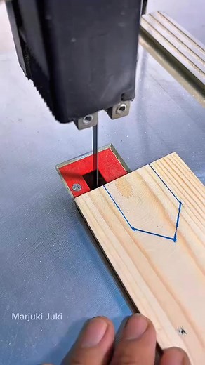 142K views · 485 reactions | saw skills #woodworking #tips #DIY #skills #ideas #fblifestyle #woodwork #decor #doors #makersgonnam | Marjuki Carpenter | Facebook