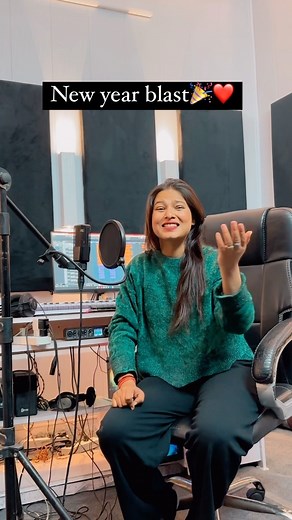 196K views · 5.1K reactions | New dj mix for you all make reels on this new dj mix mama re mama❤️ . . #karishmashah #newsong #djmix | Karishma Shah | Facebook