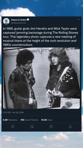 When Jimi Hendrix Met Mick Taylor Backstage (1969) 🔥#JimiHendrix #MickTaylor #1969 #RockLegends