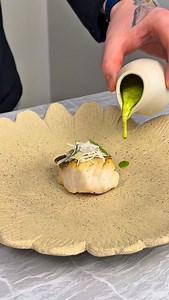 Roasted Fennel Sauce A smooth and refined fennel sauce where lightly roasted fennel is blended with butter and cream, creating depth, warmth and a naturally velvety texture. Balanced and elegant, it supports the main ingredient without overpowering it. 🔗 You can find the full recipe on @gronda 📲 For more recipes, click on the link in the bio ! #fennel #gourmetfood #finedining #recipe #sauce | Guilherme Gourmet