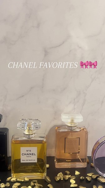 CHANEL FAVORITES 🎀🎀 Ontdek bij ICI Paris XL Venray welke CHANELgeur uw favoriet is, wij helpen U graag 🩷 #welovetoseeyoushine #chanel #iciparisxlvenray #fyp #eausplendide #n5 #cocomademoiselle #coconoirchanel #iciparisxl #chanelbeauty @chanel.beauty