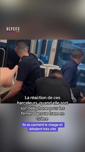 Réaction des harceleurs quand elle filme dans un tram en Grèce