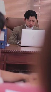 Saking ganteng dan putih, manajer ini disangka Oppa-Oppa Korsel! #SerialTikTok #TikTokTainment #TikTokSeries #TikTokSeriesFuture #drama #argarhespati #suneedaycreative #ichalovely #dramatiktok #viraltiktok #kehidupan #karyawan #bos #crush #cinta #oppa #korea #ganteng | argarhespati