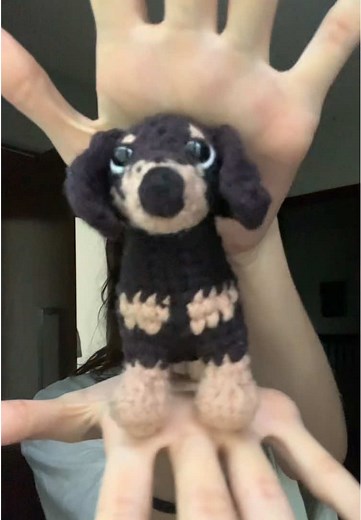 Crocheted Dachshund Hot Dog Plush Tutorial