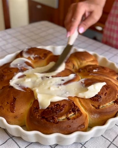 The perfect sweet treat for a Bounty lover 😋🥥 | FOODbible