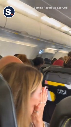 23K views · 53 reactions | A Spirit Airlines flight returned to land safely in Montego Bay, Jamaica, on Sunday, May 26, after the crew alerted passengers to a potential water landing. | storyful | Facebook