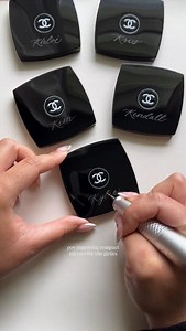 296K views · 2.3K reactions | never forgetting this iconic moment ✨ a Chanel compact order for the girlssss!!! definitely one of my top 2025 highlights ❤️‍ #engravingartist #chanelbeauty #weddingdetails | Taylor Jones Calligraphy | Facebook