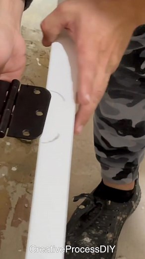 😮 Ryobi Door Hinge Kit Quick Tip how to install a door hinge #doityourself #diyvideos #diyprojects #diy #diyproject #diyhomedecor #diyideas | Poshify L