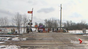 Federal minister offers to meet with Tyendinaga demonstrators if they remove blockade