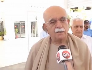 5K views · 320 reactions | د فارم 47 وزیر دفاع د خواجه اصف د افغانستان سره د جنګ په اړه بیان باندي د ګران مشر محمود خان اچکزی غبرګون. #PMAP #Achakzaiourpride #AchakzaiSymbolOfDemocracy | Kabeer Afghan | Facebook