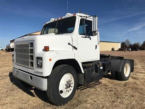 1985 International S2200 Truck Tractor | Transportation