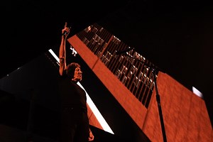 ロジャー・ウォーターズ（Roger Waters）、最後のツアーを収録するライヴ作品が2CD＋BDの日本独自仕様で発売 - CDJournal ニュース