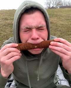 He ate it like corn on the cob 💀😳 | FOODbible