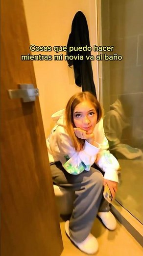 Dayanara toma AÑOS en el baño?! 💩🤣😱