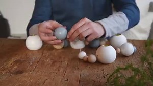 Give your advent wreath a modern twist with our circular wreath project guide #homemadeforchristmas | Bosch DIY and Garden