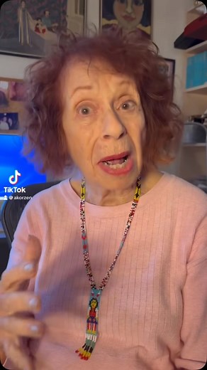 Come say hello! #booksigning #barnesandnoble #meetandgreet | Annie Korzen