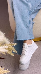 122 reactions · 18 comments |  Sneakers stylés et confortables – Disponibles maintenant !  Pointures disponibles : 36 / 37 / 38 / 39 / 40  Livraison rapide partout !  Commandez dès maintenant par message privé ou WhatsApp ! ☎️52365390☎️ | Chaussure V&B | Facebook