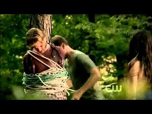 The Vampire Diaries 3x02 - A werewolf attacks damon