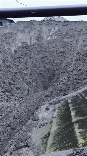 16K views · 169 reactions | Barge unloading 3500 tons of alluvial sand | USA Machines Channel | Facebook