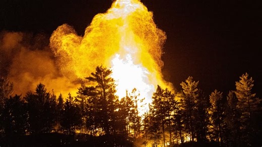 Crews are 'getting a good handle' on a forest fire in Saint Andrews, N.B., that has spread over 600 acres, or about 250 hectares, destroyed one home, and forced the evacuation of about 400 others since it started Sunday, according to the fire chief. The fire is still not contained and residents who have been forced to evacuate are unlikely to return home anytime soon. | CBC News