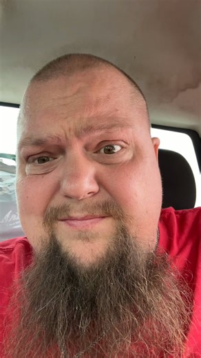 Got a small dog under 20 lbs? Most harnesses choke them or fit like a baggy sweater. The Joyride Harness is different. No choking. No pulling. No slipping. Just a secure, comfortable fit made specifically for tiny dogs. ✅ Anti-pull side rings ✅ No more choking (even if your dog pulls) ✅ Slips on in seconds — no wrestling match required Vet-approved. Built for all breeds. Trusted by over 1 million dog parents worldwide. Try the harness that will fit your small dog like a glove. And today only - s