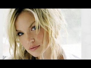 13 Sexy Photos of Ashley Scott