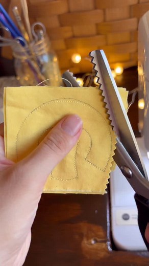 616K views · 1.2K reactions | Pair a classic book with a handmade mouse for the sweetest Christmas gift or stocking stuffer sewing process - handmade - custom toys - heirloom quality - hand sewing - mouse plushies - doll clothes - stuffed animals - plush - Maileg Mouse inspired - dollhouse mouse - dollhouse critters - gift inspo - Christmas present ideas | Mama Roar | Facebook