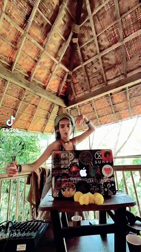 “ Welcome to Sri Lanka!  Explore the tropical paradise known for its stunning beaches, lush landscapes, rich history, and warm hospitality. Join us on a journey through vibrant cultures, mouthwatering cuisine, and breathtaking natural wonders. Discover the Pearl of the Indian Ocean with us! ️️ #VisitSriLanka #SriLankaDiaries” | Ceylon Travellers Club | Facebook