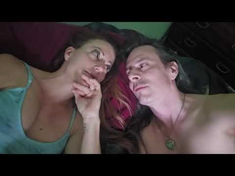 When your girl ruins your bicep workout with bisexual chaos