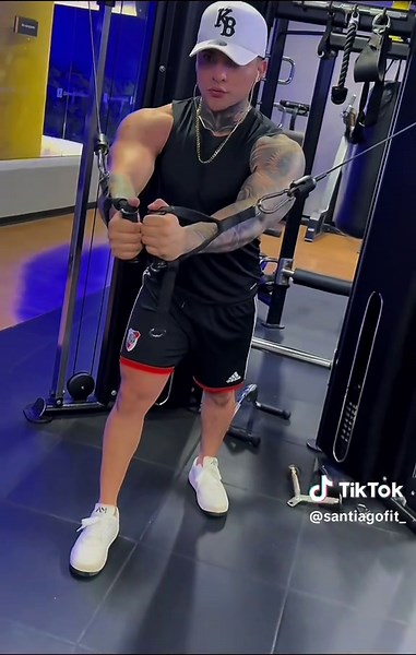 Ven entrenemos🥰 #fyp #paratii #viral