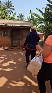 525K views · 6K reactions | I TOOK MY WIFE ALL THE WAY FROM AMERICA TO SHOW HER THE ROOM I GREW UP FROM. FROM AGE 5 TO 17 IN THIS PLACE. THEY WILL HEAR YOUR NAME 1DAY. ALL ON GOD. ODODO/Oyibo Mama's for real....4+4=8 #ododooyibomamaforreal4 | Comfort Onoja | Facebook