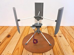 Darrieus Wind Turbine From Pencils and 3d Printed Parts
