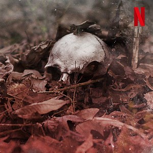 Desempolvando la lupa para investigar todos estos casos. Nuevos episodios de 'Misterios sin resolver' ya disponibles. | Netflix