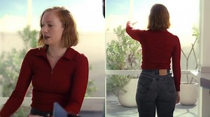 Hannah Einbinder's Jeans hug her in all of the right places. (Hacks)