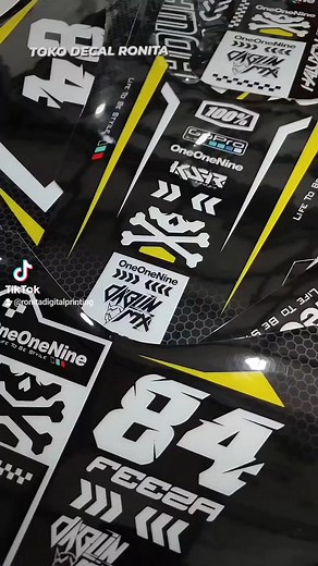 Contoh Decal Tebal Motocross dan Supermoto Kalo kamu mau bikin decal untuk motocross dan supermoto sebaiknya pakai decal tebal sob, agar lebih bagus dan kuat tidak seperti decal biasa Silakan kontak kami ya RONIta Digital Printing 0895804171390 (Nia) 083872450723(Ipeh) 0883877626710 (Endah) #decals #Ronita #jagonyastiker #decaltebal | RONIta Digital Printing