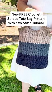 Learn how to make this pretty chevron-striped bag. Pattern is available for free on my blog: https://www.nickishomemadecrafts.com/striped-crochet-tote-bag/ | Crochet Patterns & Tutorials by Nicki's Homemade Crafts