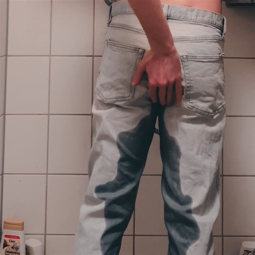 Pee in a pooped jeans