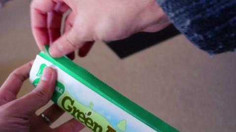 How to make a homemade parachute