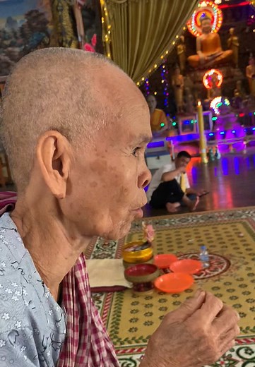 តុប: កំប្លែងដែលអ្នកមិនអាចអ correspondiente