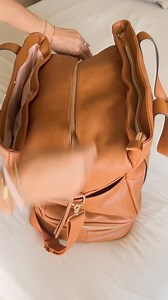 816K views | From built-in compartments to hidden pockets - We thought of everything with the Voyager! ✨3-ways to carry ✨Padded laptop sleeve ✨12 pockets ✨Spacious bottom zip compartment ✨Interior jewelry tab ✨Keychain attachment ✨Roomy, wipeable interior ✨Sleek yoga mat carrier ✨Trolley slide for easy luggage attachment Get 15% off your first order today with code: HELLO15 | Poppy & Peonies | Facebook