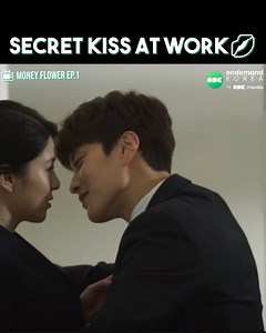 #HanSoHee enjoying a secret kiss at work🙊💋 | ZAPZEE