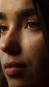 ¿Has vivido algún #AmorCriminal ? Entonces momento de que conozcas a #SofiaMonroy, un nuevo talento que se adueñará de tu playlist ❤ universalmusicmexico.lnk.to/AmorCriminalSofiaMonroy | Universal Music México | Facebook