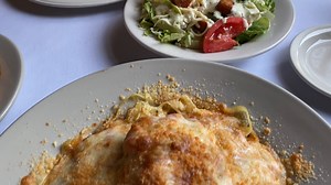 Lunch or dinner today... at the Lemp Mansion! #StLouis #StLouisEats #LunchIdeas #FridayNight #famousfromghosttoghost #seasonoflemp | The Lemp Mansion | Facebook