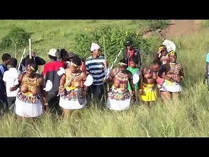 IZINTOMBI-UMEMULO SONGS AND DANCE (AMATSHITSHI 09)