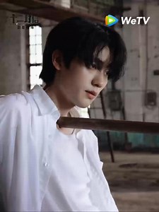 굳이 화려하게 꾸미지 않아도 압도적 카리스마! #열두통의편지 8월 29일 #WeTV 에 공개됩니다! 주연：#주익연 #왕잉루 （순위는 특별한 순서가 아닙니다.） #WeTVKorea #十二封信 #TwelveLetters | WeTV Korea