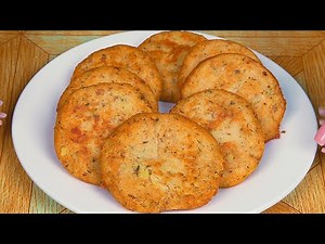 Tortitas de atún y queso doradas por fuera y suave por dentro.